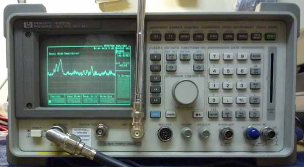 HP 8921A communications service monitor.